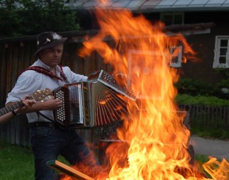 Unser Allgäuer Musiker Oliver Hiemer Unser Allgäuer Musiker Oliver Hiemer